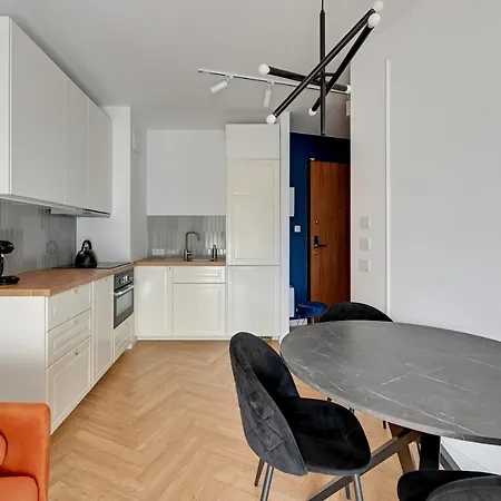 Apartment Quiet And Large To Work And Rest-4people Danzig