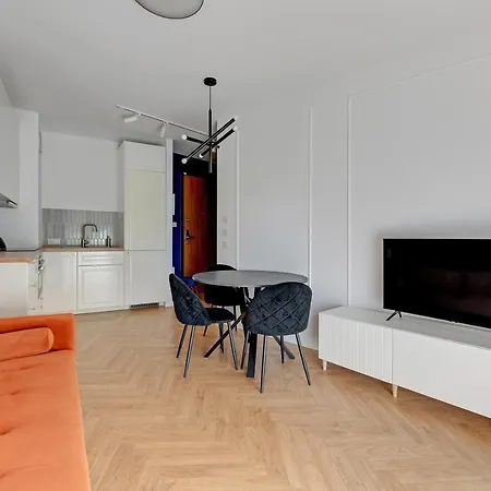 Quiet And Large To Work And Rest-4people Appartement