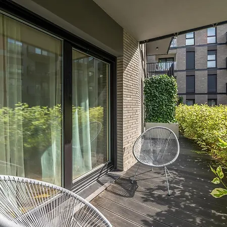 Quiet And Large To Work And Rest-4people Appartement